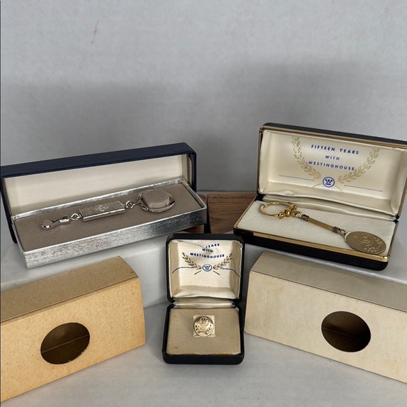 WESTINGHOUSE 5, 10, 15 Year Service Awards 1/20-12KT ~ ORIGINAL CASES lot M15 - Picture 1 of 10